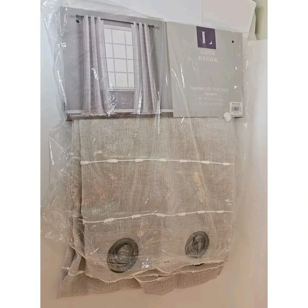 Farmhouse Textured Grommet Sheer 38